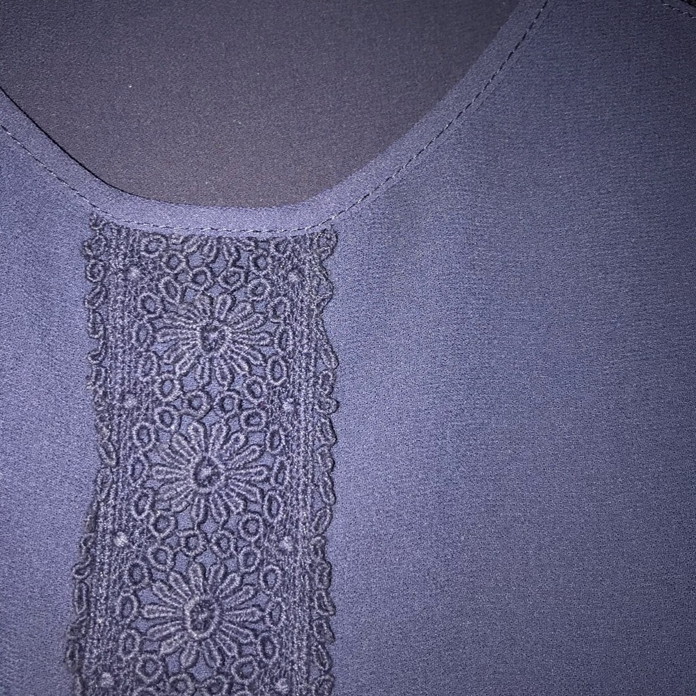 tank top - Picture 3 of 5
